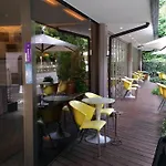 The Palace Side Hotel